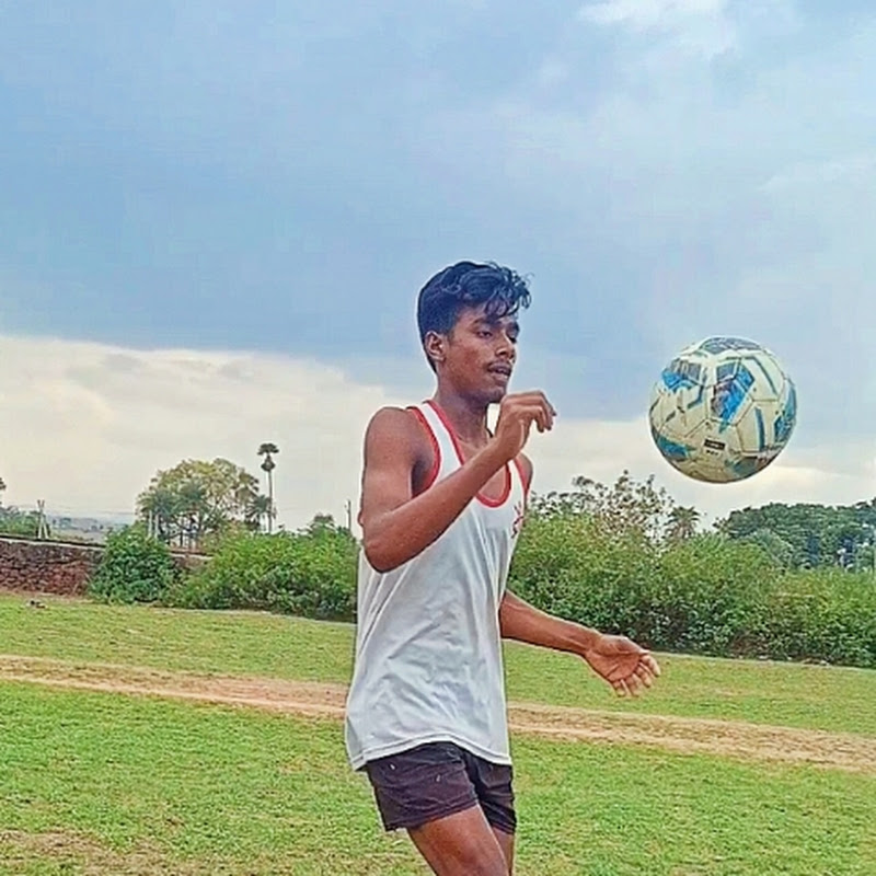 Arya football skills