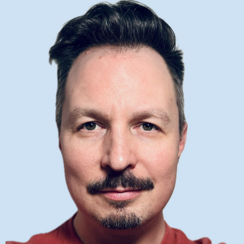 Hoyt Emerson | The Full Data Stack Logo