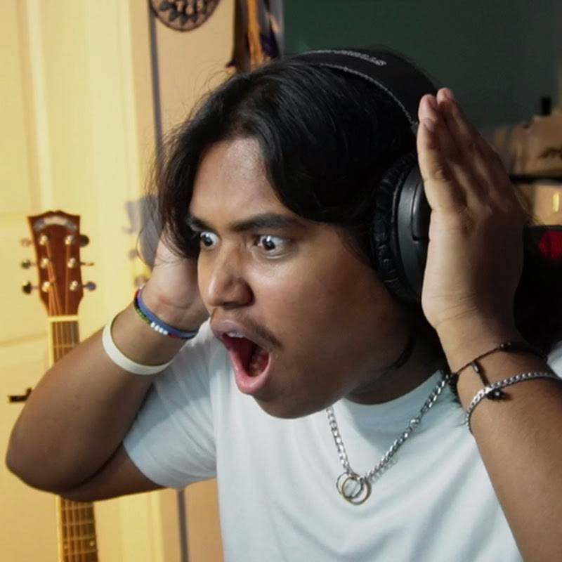 Toava Reacts