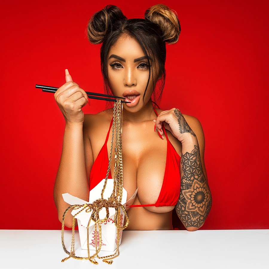 Marie Madore - YouTube