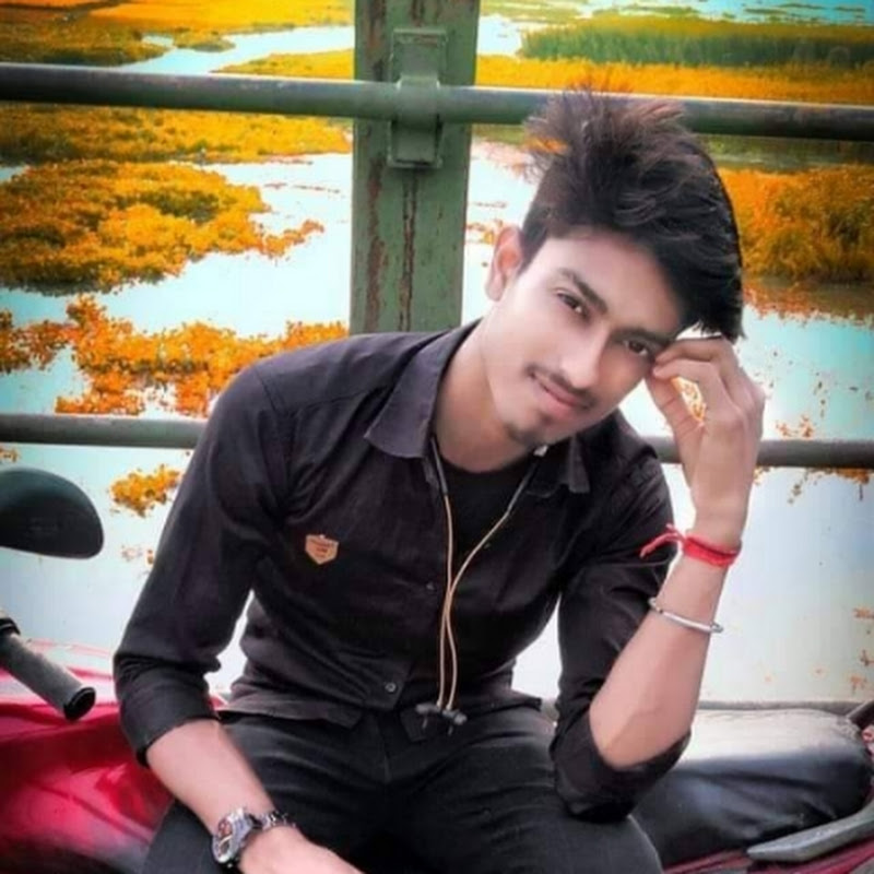 VLOGGER BOY ABHIJIT