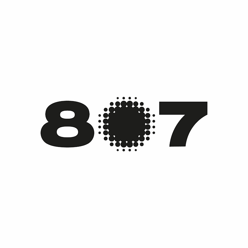 807GARAGE SNEAKERS STORE