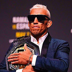 Charles Oliveira 