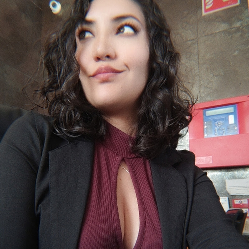 Estefania Paredes Flor