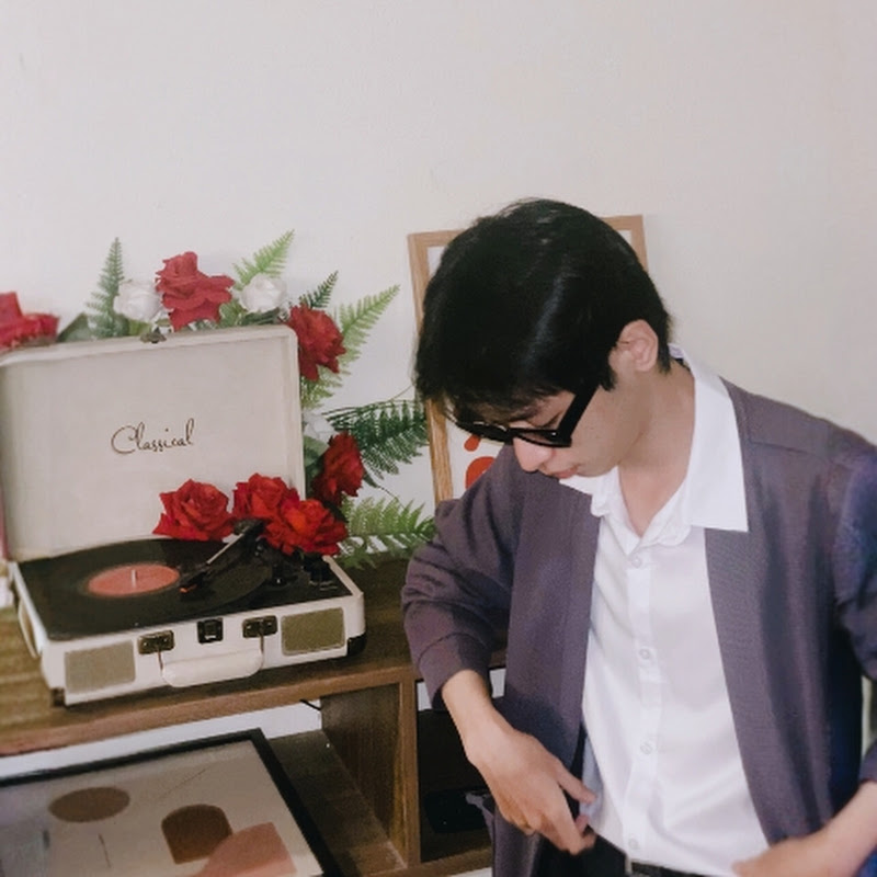 Hướng Nội Đu Kpop