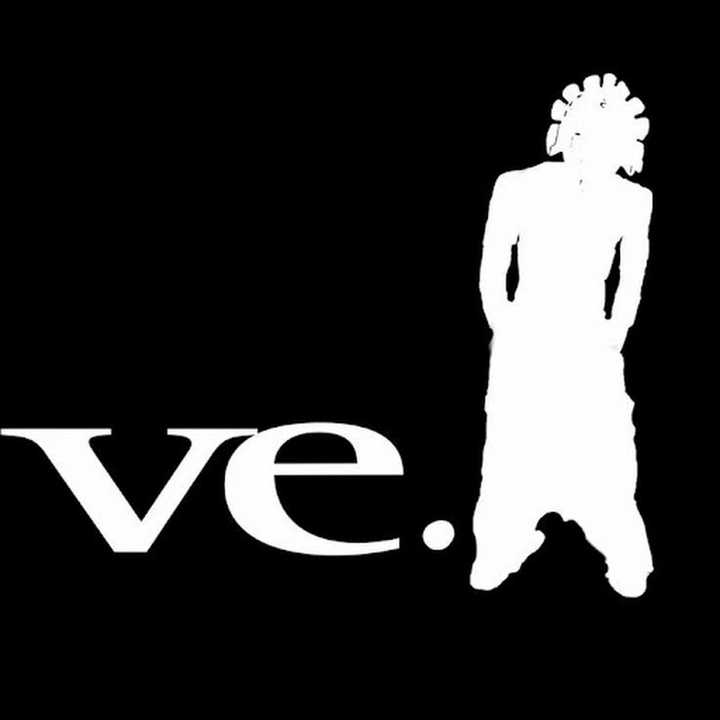 Hire Josh — Business & Finance YouTube creator for sponsorships