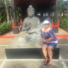 Tina Vlogs channel thumbnail