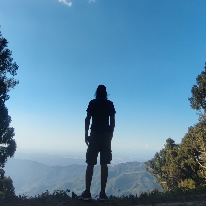 暴走麥克Traveler Mac Logo