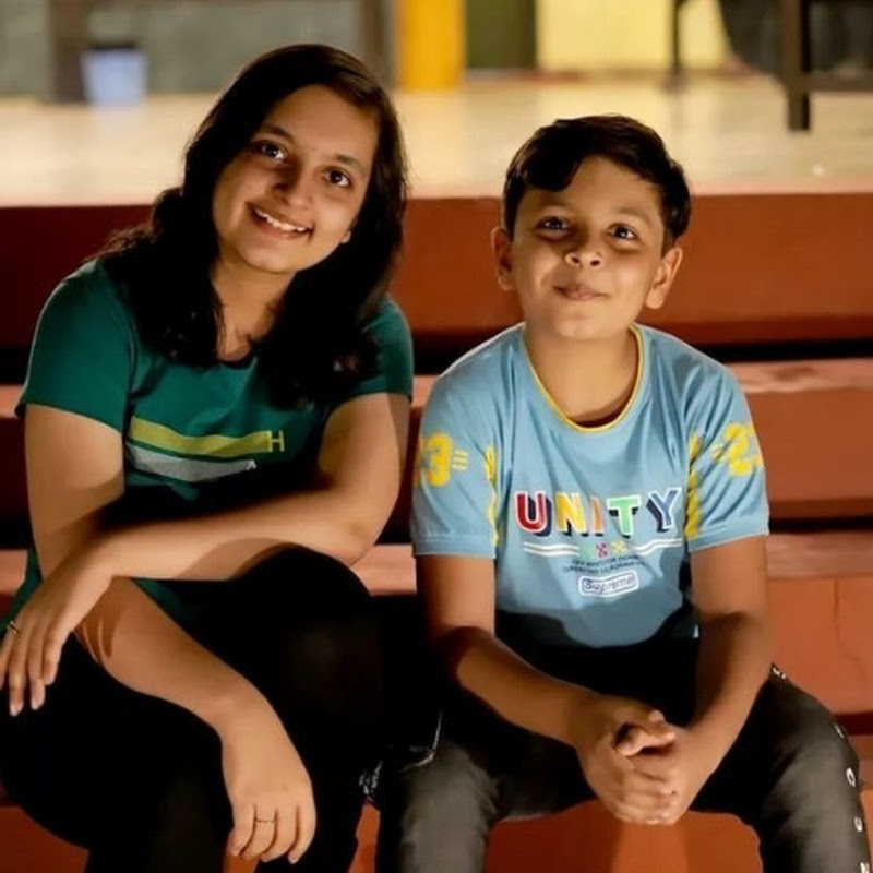 Aayu Pihu Friends Page