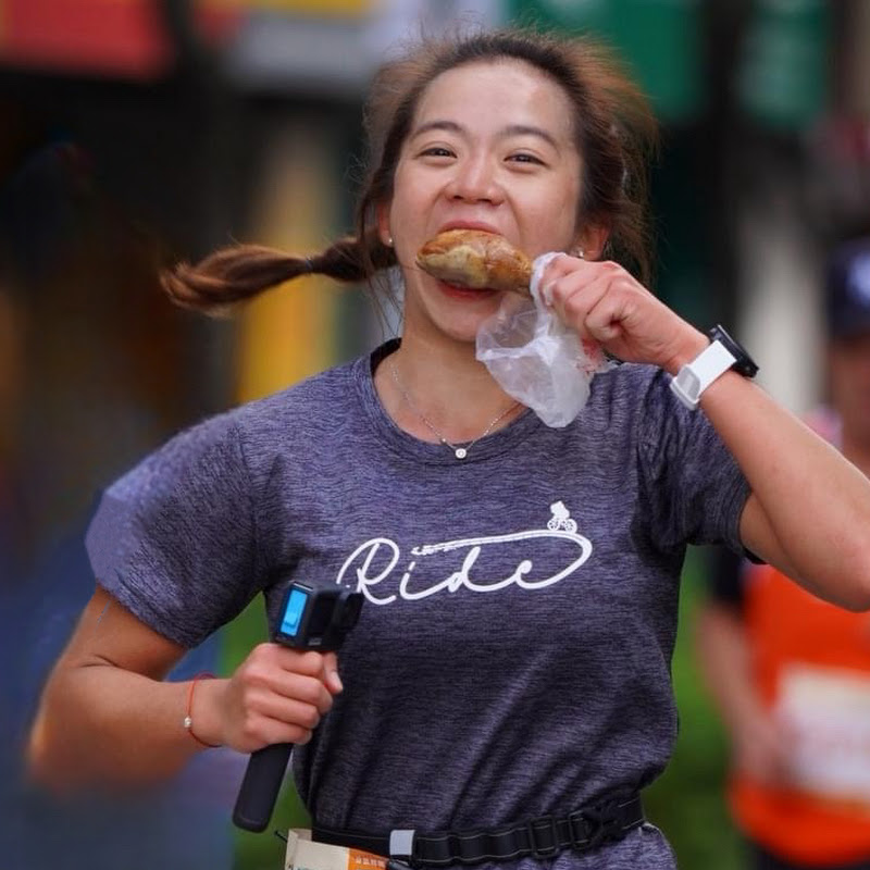 一輪的運動日常eLun_fitnessTW YouTube 頻道頭像
