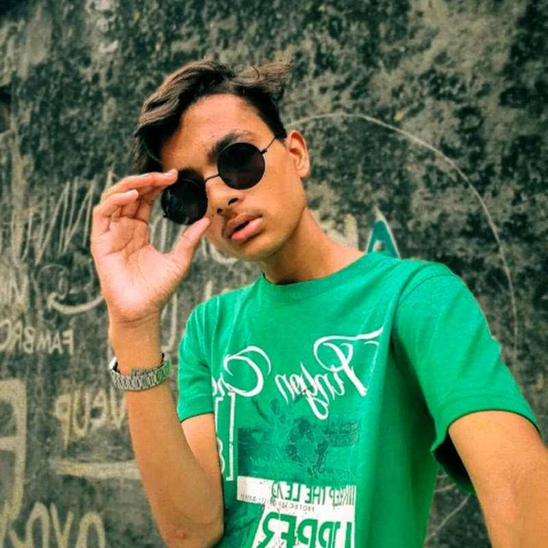 Hasan tells