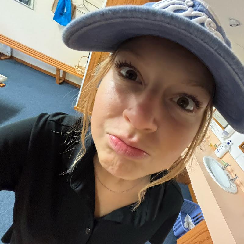 Gisele Vlogs Things