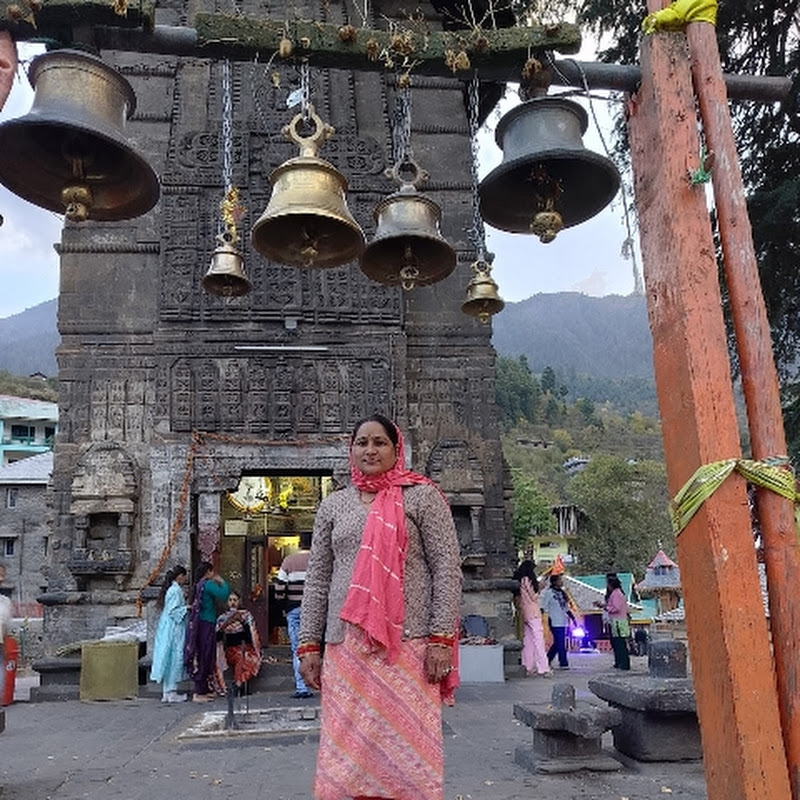 Hire Mamta_Beauty_Salon — Beauty & Fashion YouTube creator for sponsorships