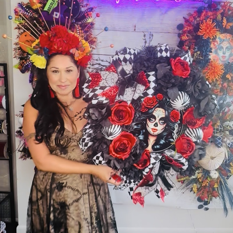 Idalmi Unique Wreaths