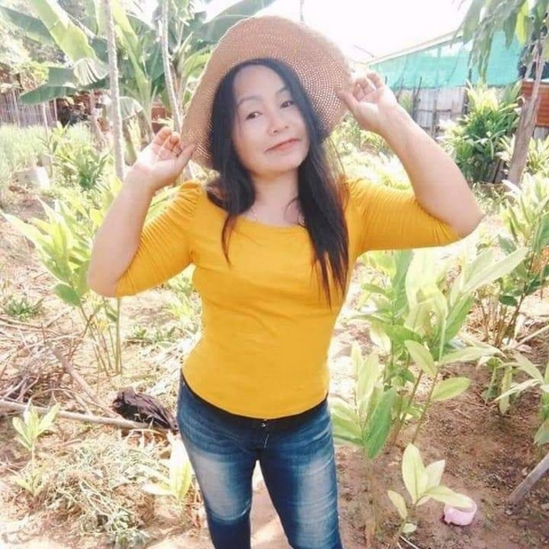 มณีรัตน์ ครัวนอกสูตร