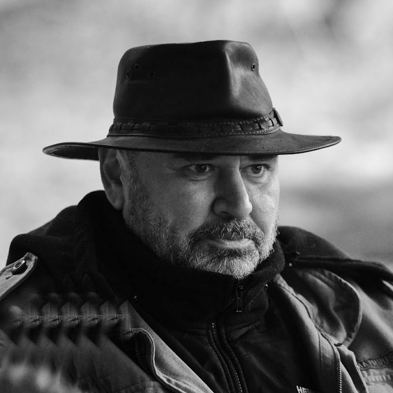 Лёня Немодный Logo