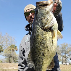 Jesse J sport fishing