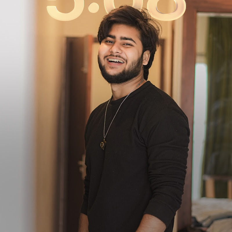 Vlog wala Ashutosh Raj 