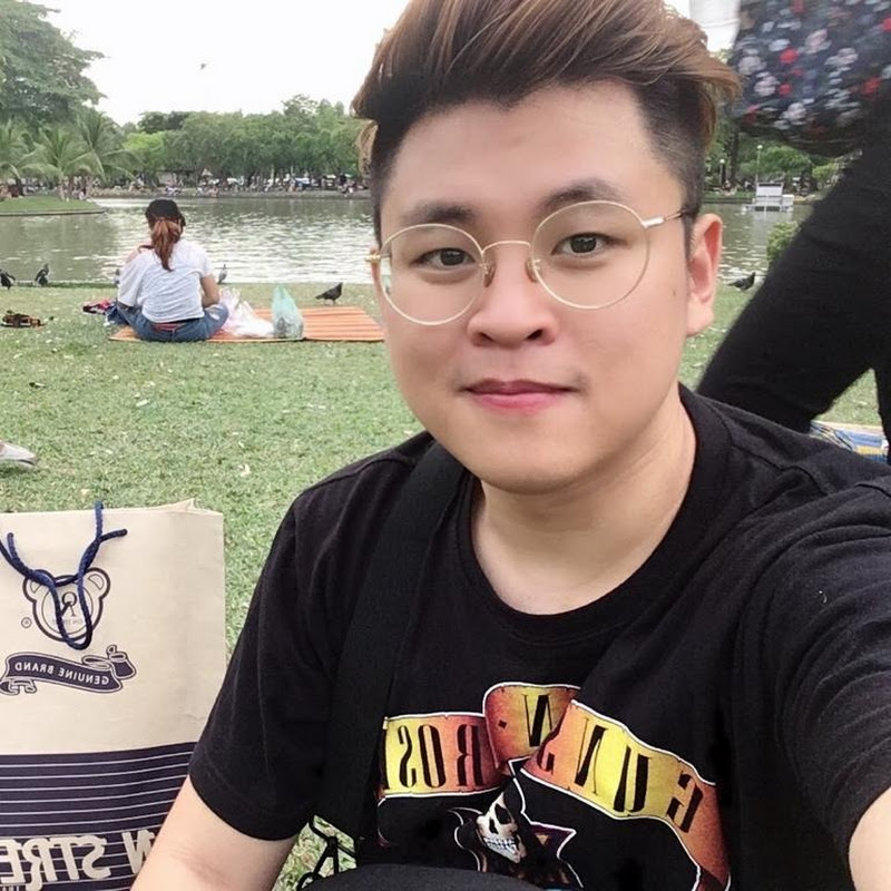 Papa Ong and Son Travel Journey