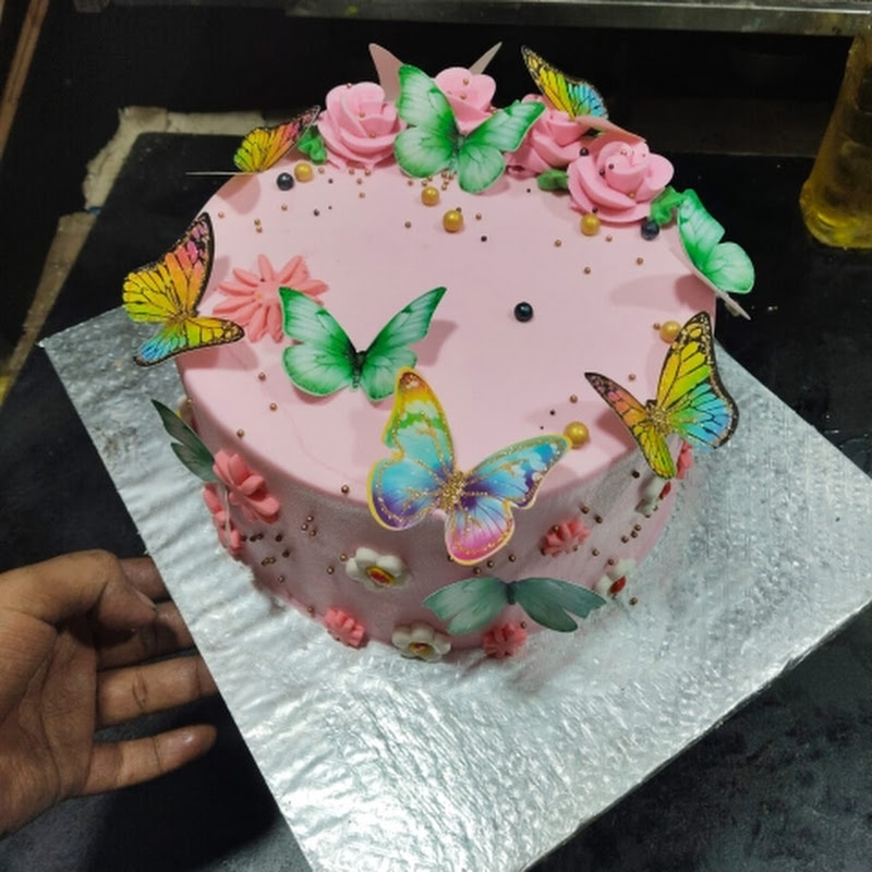 Khan's Cake Corner 