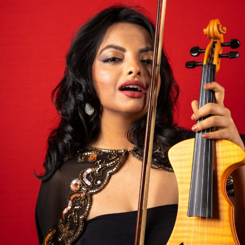 Yutika Banerjee Violinist