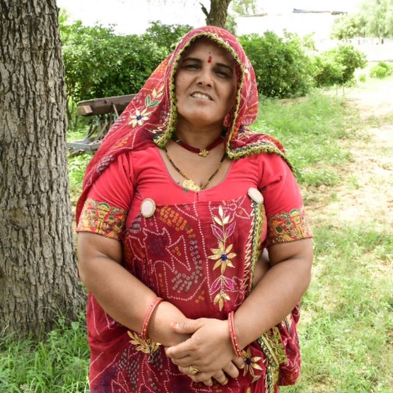 Comedian manju gora