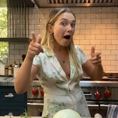 Florence Pugh Source