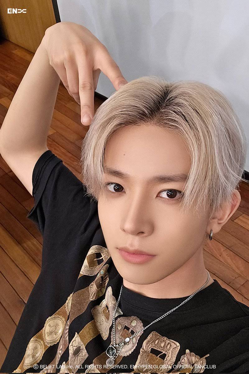 ソンヒョン SEONGHYEON yizhiyu video call 1.0 YouTube