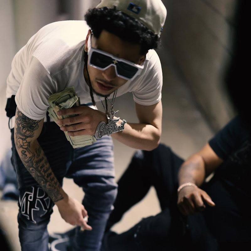 MoneyBagz Buzz @moneybagzbuzztcf | Thizzler