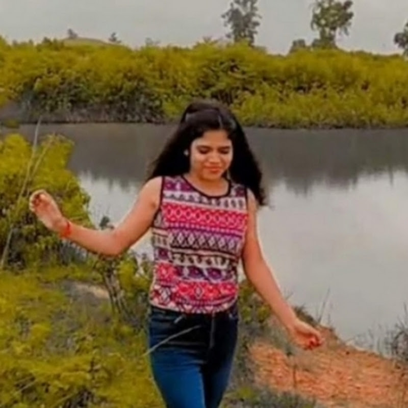 Miss Unique Vlogger
