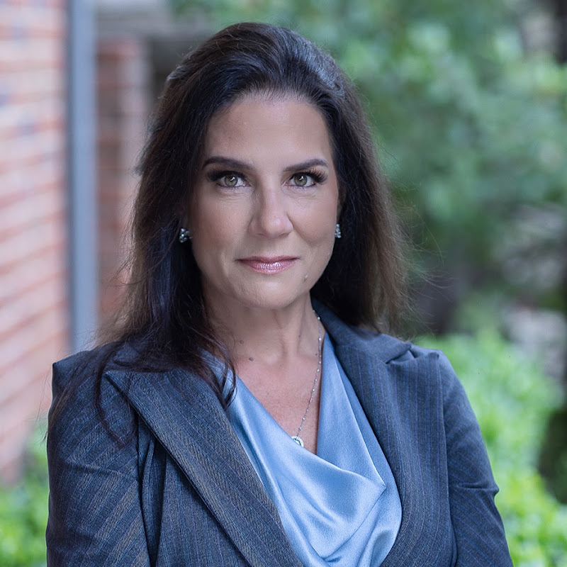 Danielle Dimartino Booth