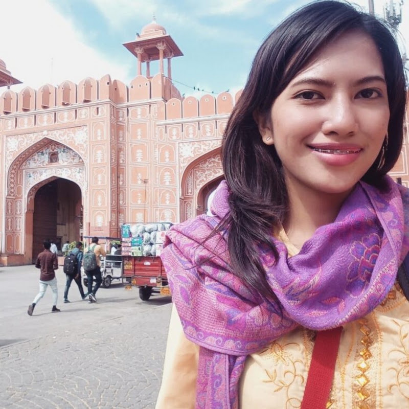 Ummi Goes Where? | Malaysian Solo Traveler channel avatar