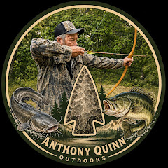 Anthony Quinn outdoors