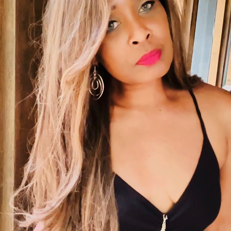 Regina Molden,  Employee Rights Attorney  Logo