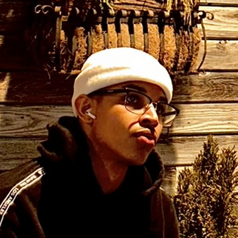 IamKingReacts
