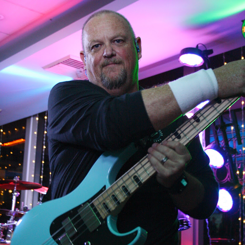 TwistieOnBass