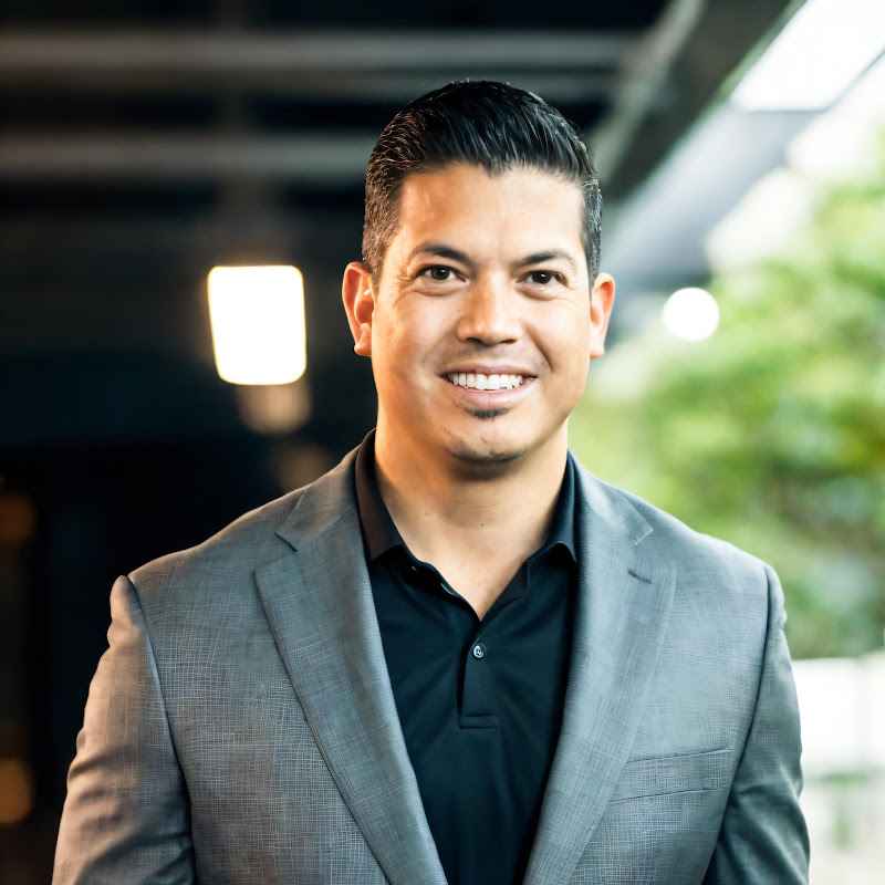 Realtor Ray