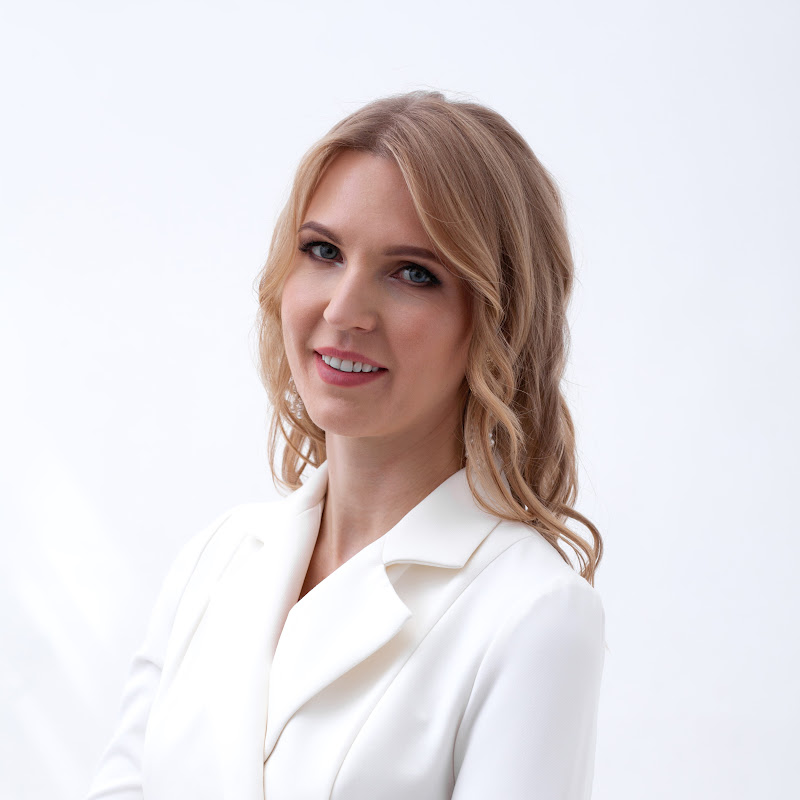 Врач диетолог-нутрициолог Инна Кононенко, к.мед.н. Logo