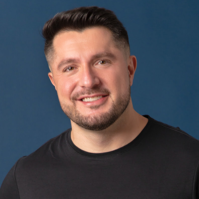 Thiago Sarraf - Especialista em E-commerce