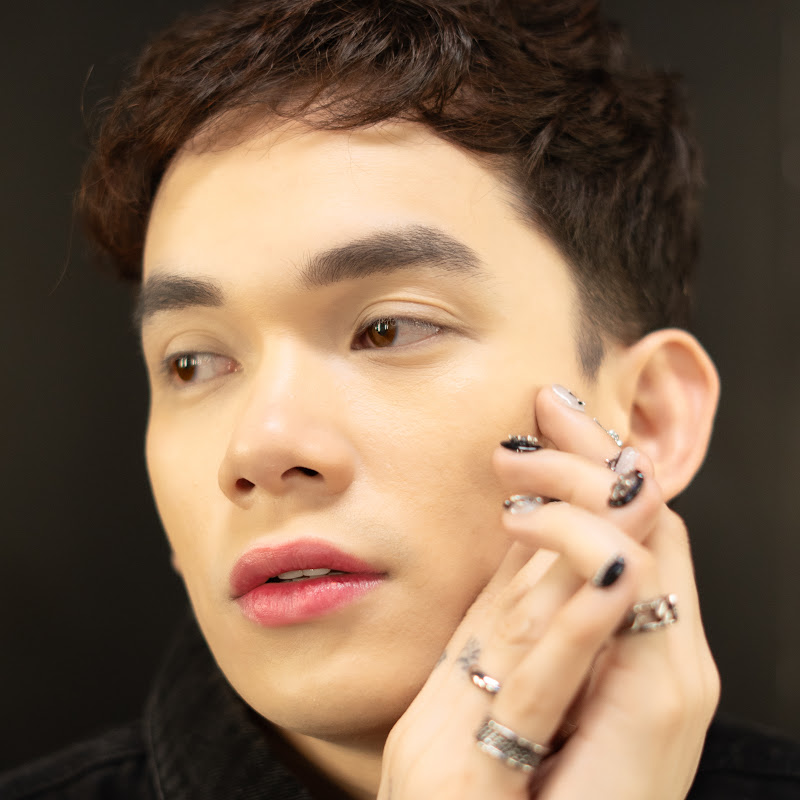 Enzo Almario