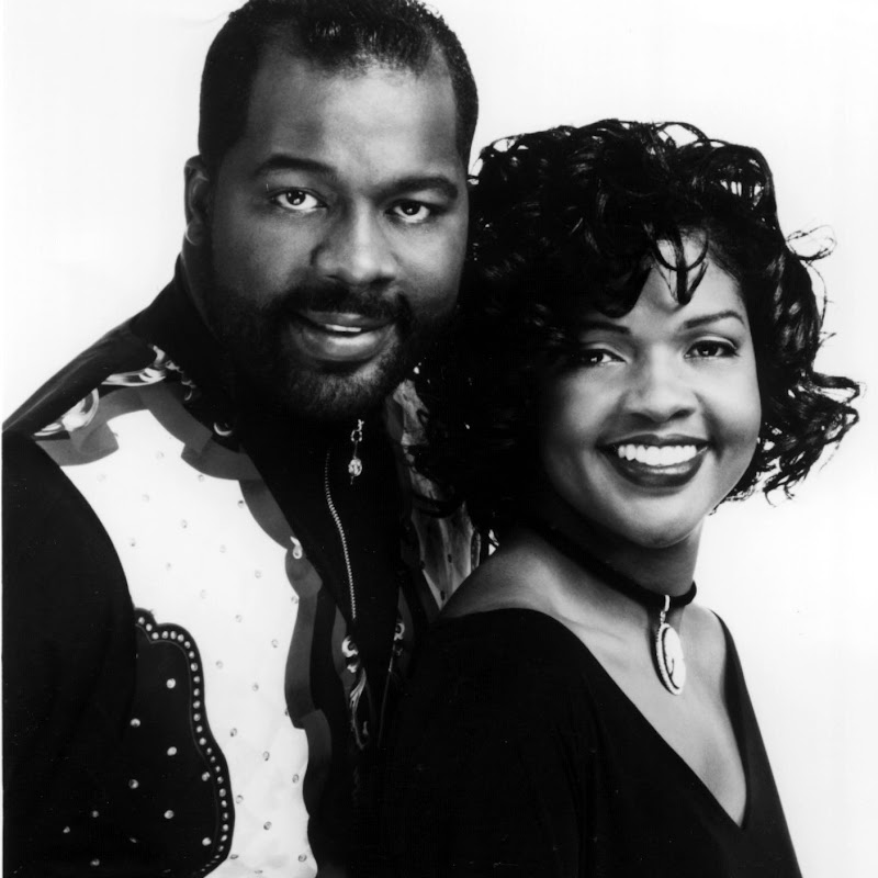 Bebe & Cece Winans — artist photo
