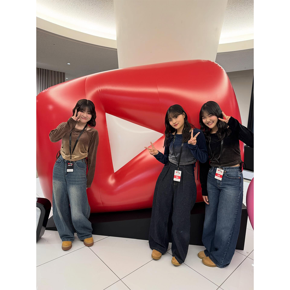 20名にサイン入りチェキをプレゼント！冬休みのYouTube特別切り抜き
