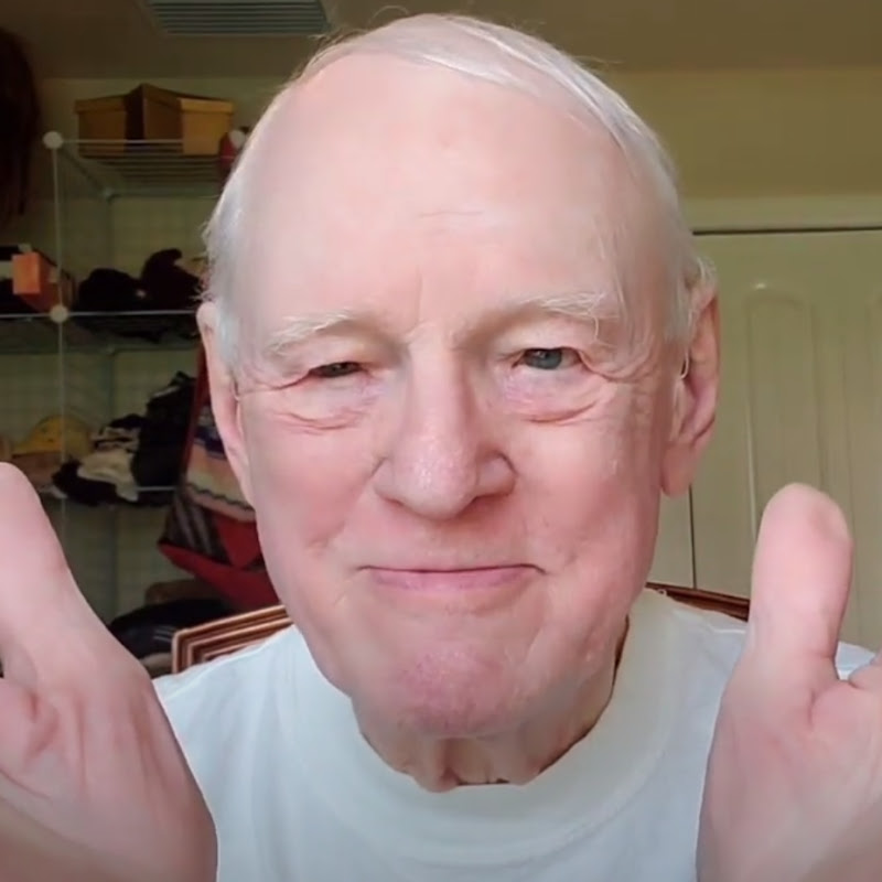 Photo Grandpa Poe's ASMR