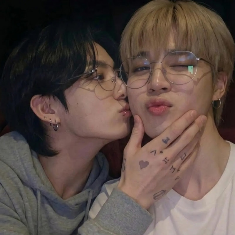 BTS FamilyJikuk🐣🐰