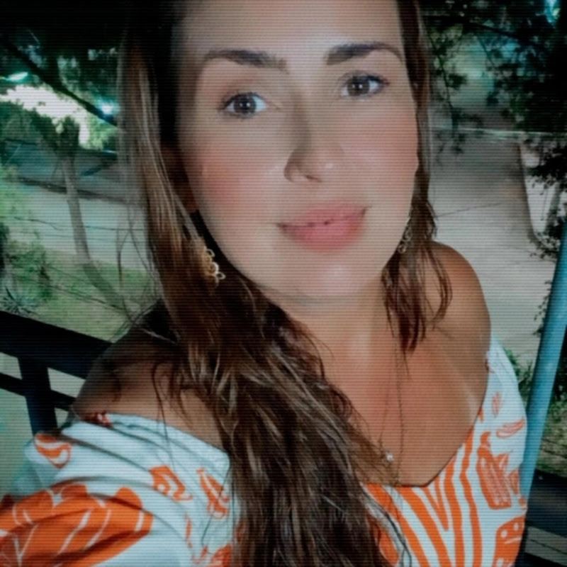 Lilly Pecly Mundo das Princesas  Logo