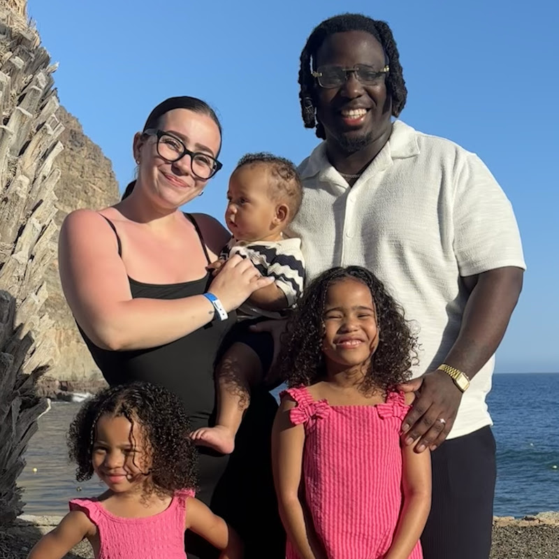 Munianga Family