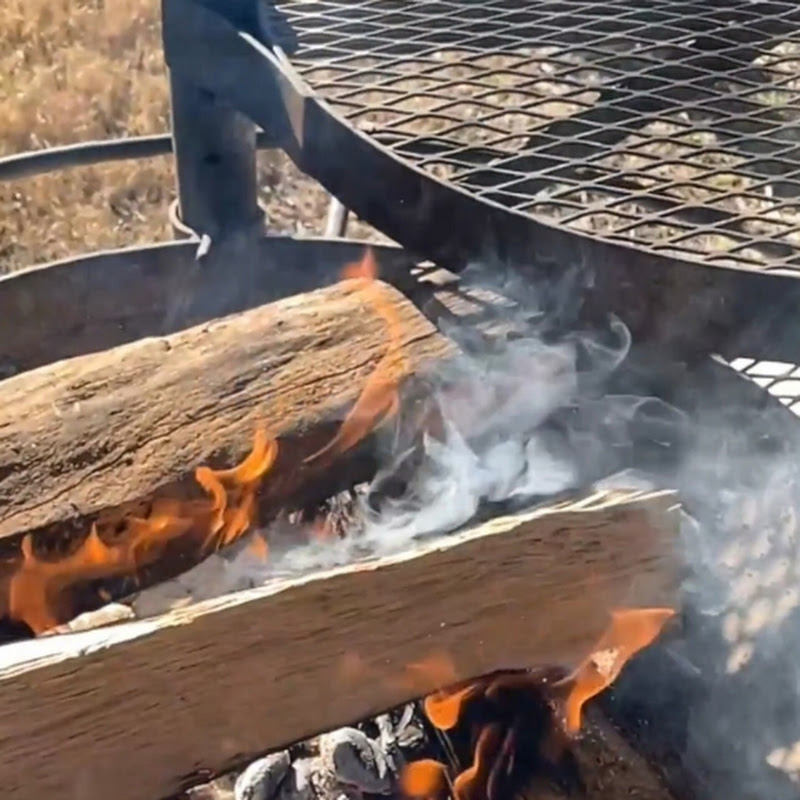 Howling Grill