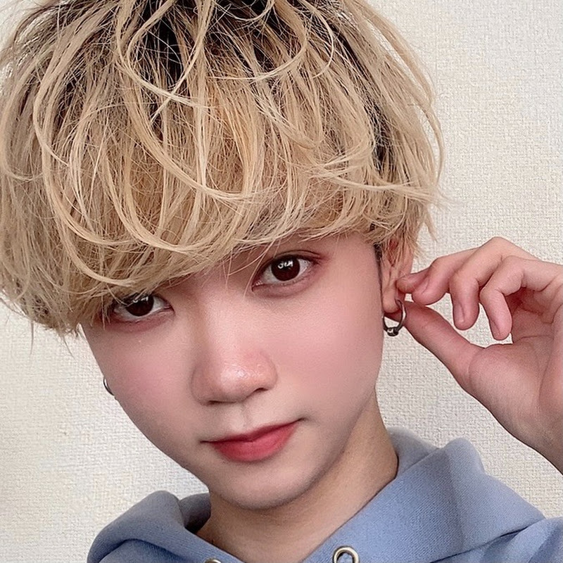 めしこ【福岡美容師】のサムネイル