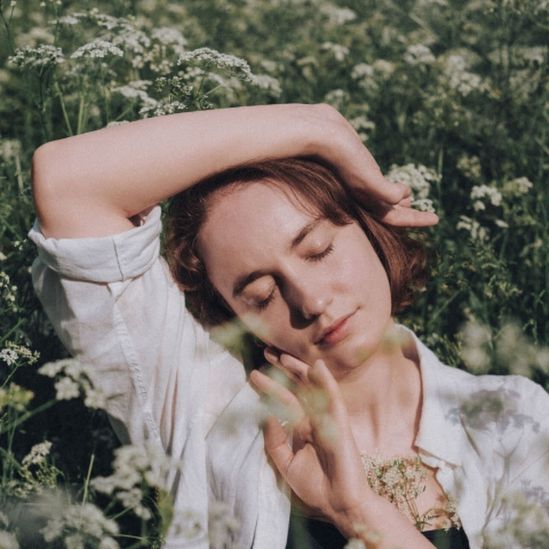 Photo Facials & ASMR with Esme