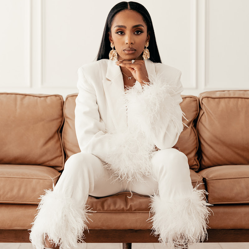 LavishlyBritt icon